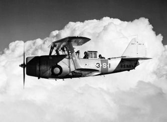 800px-SBC-3_Helldiver_VS-3_in_flight_c1939